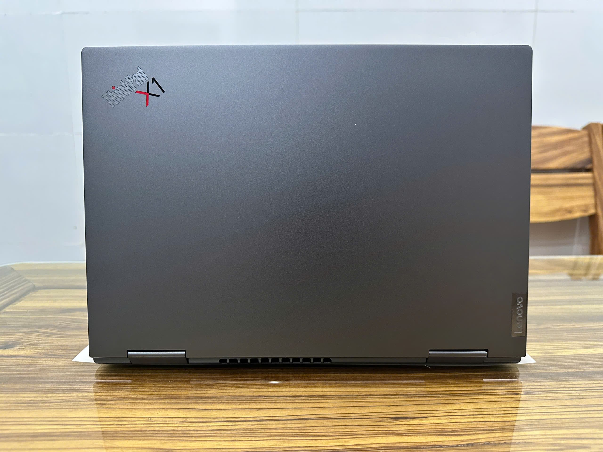 LENOVO ThinkPad X1 Yoga Gen 6 thumbnail 2