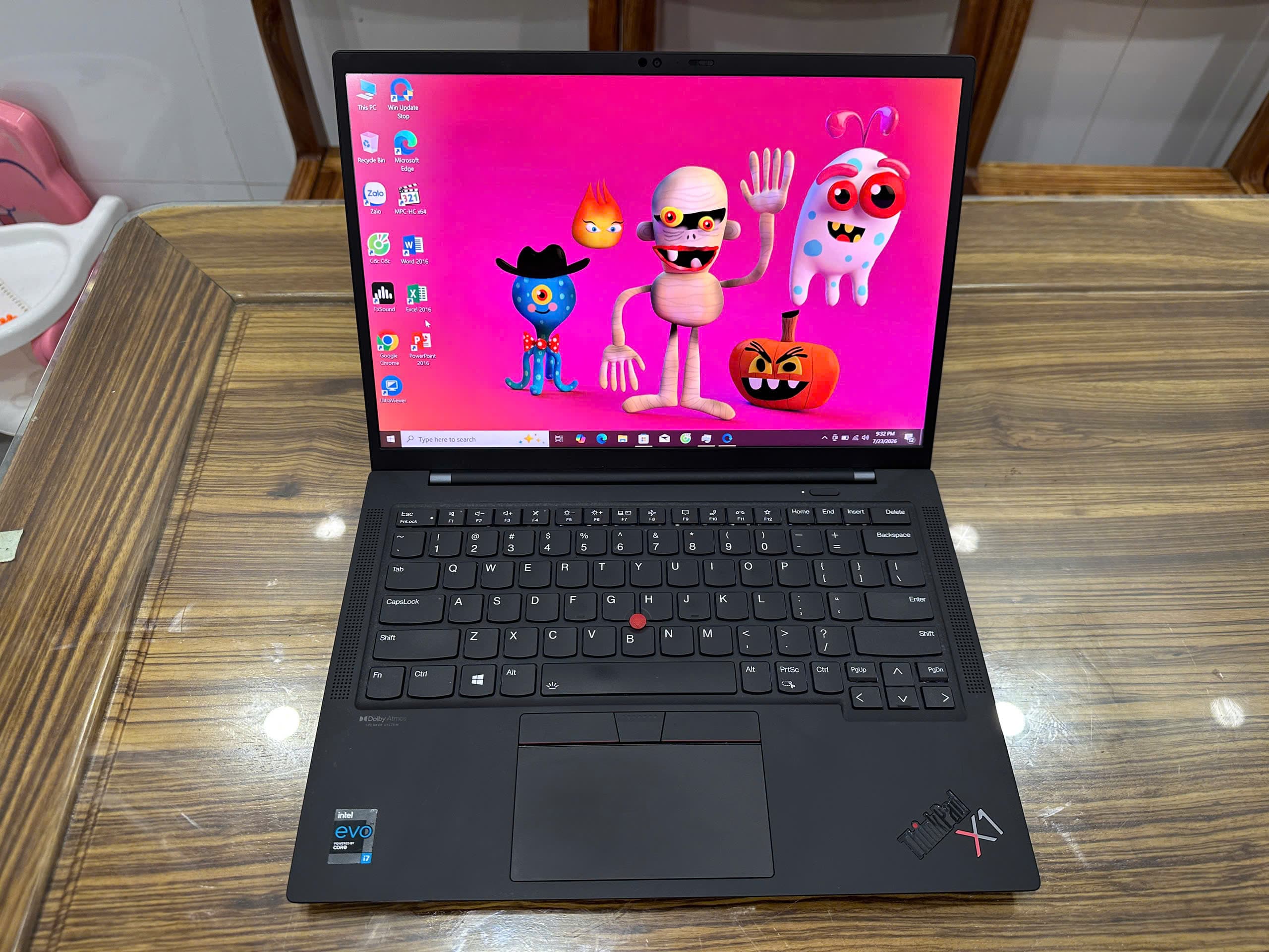 Lenovo ThinkPad X1 Carbon Gen 9 I7-11th-256Gb
