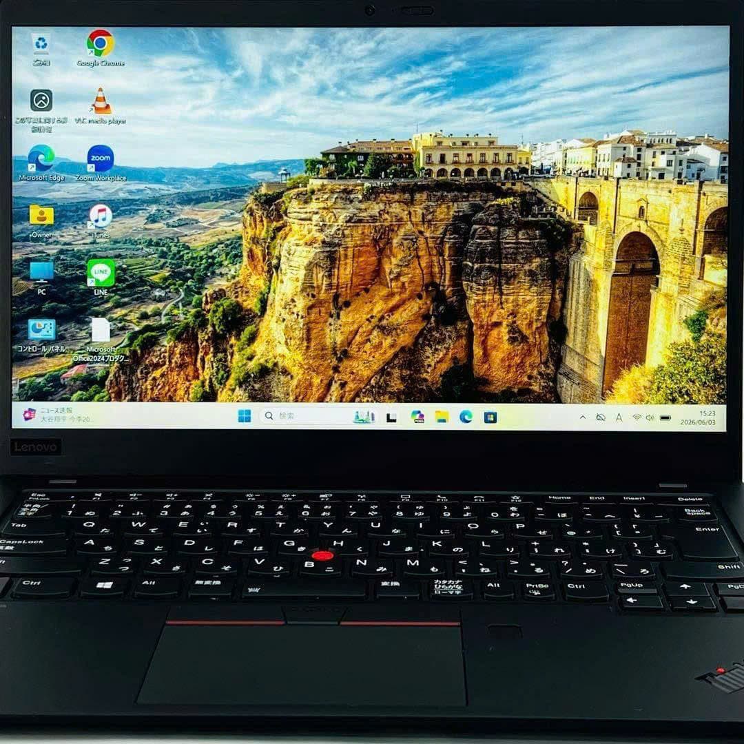Lenovo Thinkpad X1 Carbon Gen 8 thumbnail 3