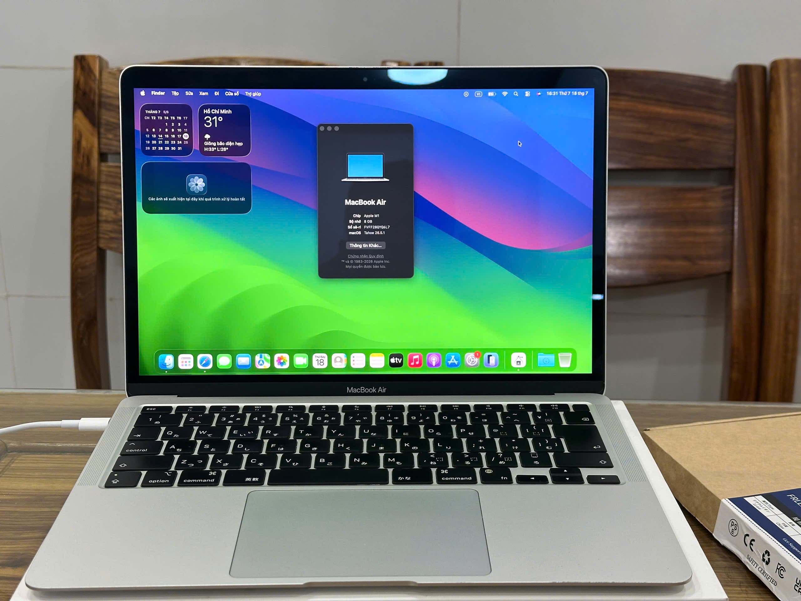 Apple MacBook Air M1 256GB 2020 thumbnail 3