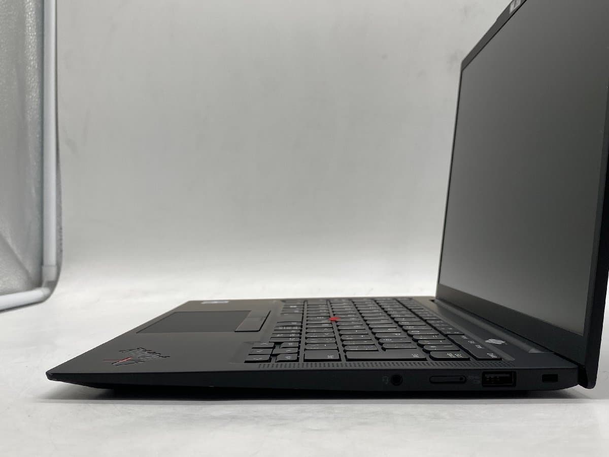Lenovo ThinkPad X1 Carbon Gen 10 thumbnail 7